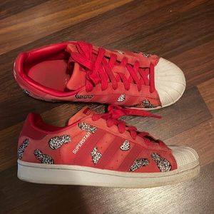 Adidas sneaker (pineapple red)